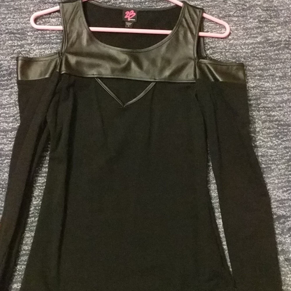 Bebe Cold shoulder leather accent top